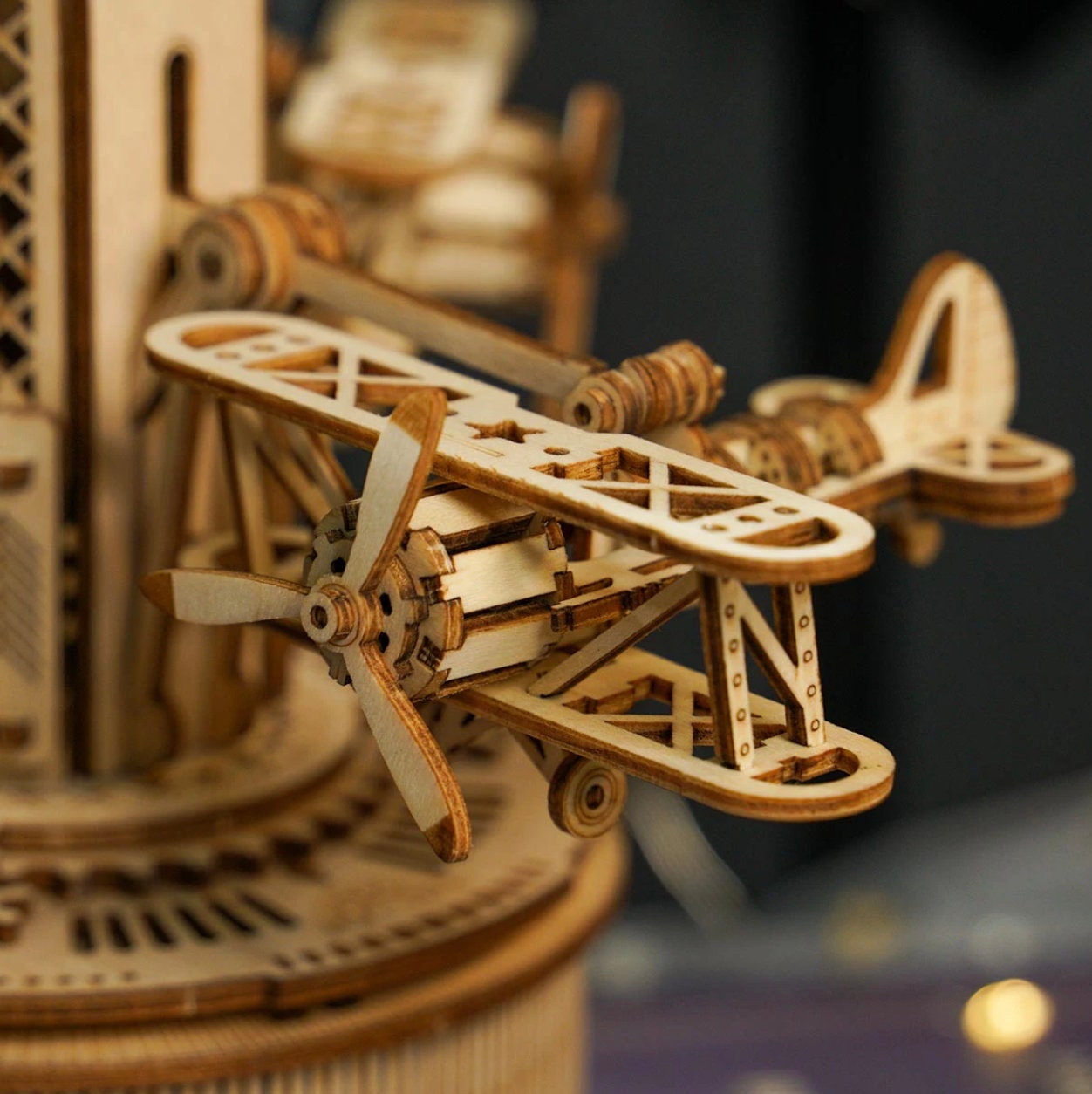 ROKR Airplane Control Tower Mechanical Music Box AMK41 Music Box Game