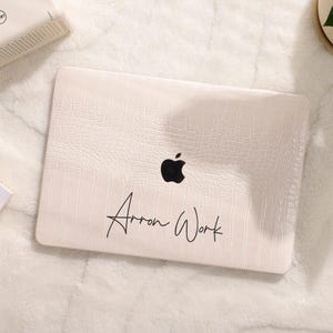Almond Latte Crocodile Texture MacBook Case: Personalized Protective Leather image 3