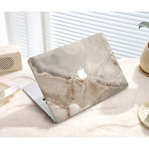 Beige glad marmer nieuwe M1/M2 Pro Mac harde beschermhoes gepersonaliseerde naam voor Macbook Air 11/13 Pro13/14/15/16 2020/21/23