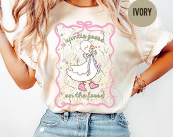 Auntie Goose Shirt, Comfort Colors® Shirt,Auntie Sweatshirt,New Aunt Gift,Pregnancy Announcement For Aunt, Silly Goose Tee, Gift for Aunts.
