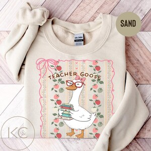 Teacher Goose Sweatshirt, Back to School Shirt, Coquette Teacher Shirt, Cute Shirt for Teachers, Teacher Gifts, Fall Teacher Goose sweater.
