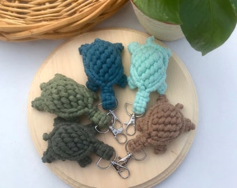 Macrame Turtle Zipper Pull