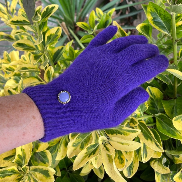 Cashmere Winter Gloves , Purple, Vintage Button Trimmed