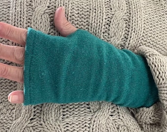 Gants sans doigts en cachemire et laine turquoise pétrole, chauffe-poignets fabriqués à partir de tricots réutilisés