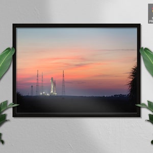 NASA&#39;s Artemis 1 Launch Poster Print, Moon Rocket, Nasa Space Shuttle Launchpad, Cool Space Art Poster, Wall Art, Wall Decor, Wall Hangings