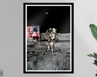 Astronaut auf Mond Print: NASA Space Exploration Poster