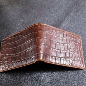 ALLIGATOR WALLET, Cartera de cuero para hombres, Cartera de cuero personalizada, Regalo perfecto para él, cartera de cocodrilo personalizada, bifold