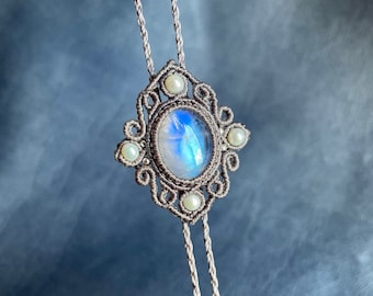 Makramee Mondstein Choker Halskette, verstellbarer Boho Schmuck, Juni Geburtsstein