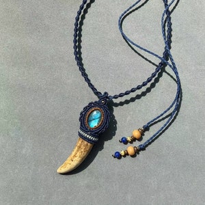 Labradorite Antler choker, Labradorite Antler necklace, Deer Antler jewelry, Antler macrame necklace, Real Antler jewelry,  Labradorite gift