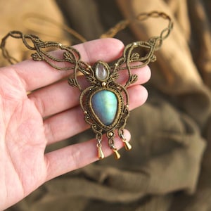 Labradorite choker, Labradorite necklace, Labradorite jewelry, Labradorite macrame necklace , Crystal labradorite jewelry,  Labradorite gift