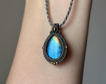Adjustable Labradorite Macrame Choker Necklace, Spiritual Jewelry