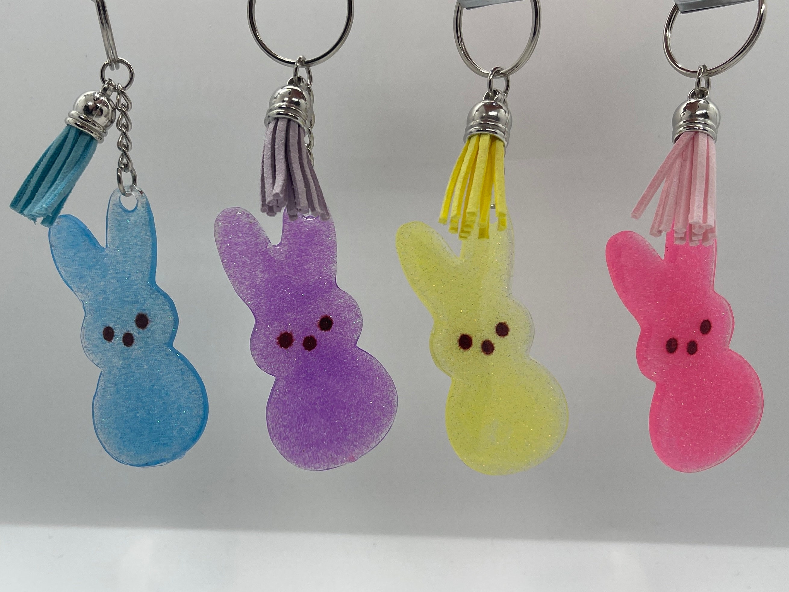 Pupazzo peluche Coniglietto fatto all’uncinetto - Bambini - Giocat... | su Pupazzo peluche Coniglietto fatto all’uncinetto - Bambini - Giocat... | su