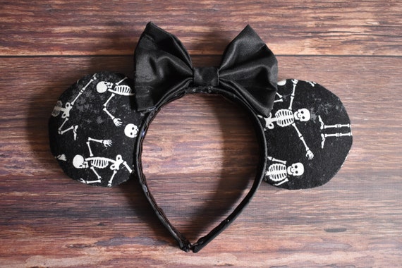 Spooky Scary Skeleton Bow Spooky Scary Skeleton Bow