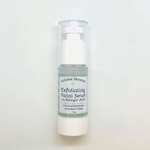 Natürliches Salicyl-Peeling-Gesichtsserum für Öl- und Pickelkontrolle