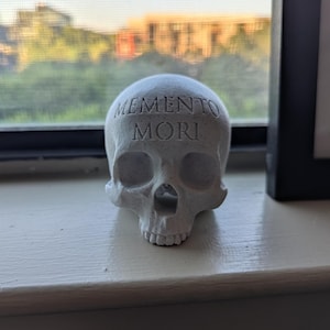 Memento Mori-skalle Stoicismdekor | Stoicismgåva | Minns döden | Stoisk dekoration | Heminredning | Skrivbordsdekor | Kontorsdekor bild 3