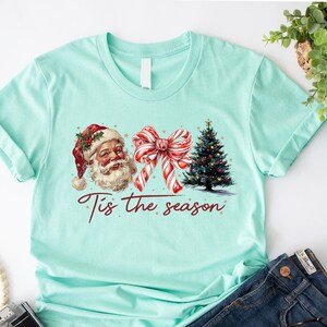 C&#39;est la saison des chemises de Noël, jolie chemise de Noël, sweat-shirt de Noël, chemises de Noël rétro, chemise de Noël, chemise café de Noël