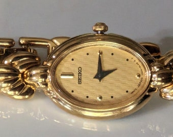 Vintage Uhr, Seiko, goldfarbene Damenuhr, 131456, Vintage japanische Quarzuhr, Vintage Armband, Vintage Geschenk, 1980