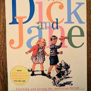 Libro commemorativo vintage di Dick e Jane: include sagome di bambole e una storia bonus, per bambini vintage, cameretta vintage