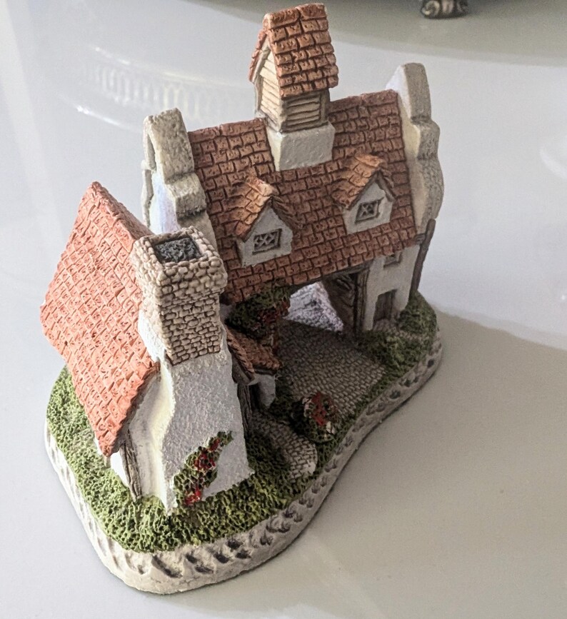 1987, David Winter Cottages, the Schoolhouse, With Original Box