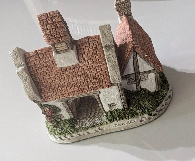 1987, David Winter Cottages, the Schoolhouse, With Original Box