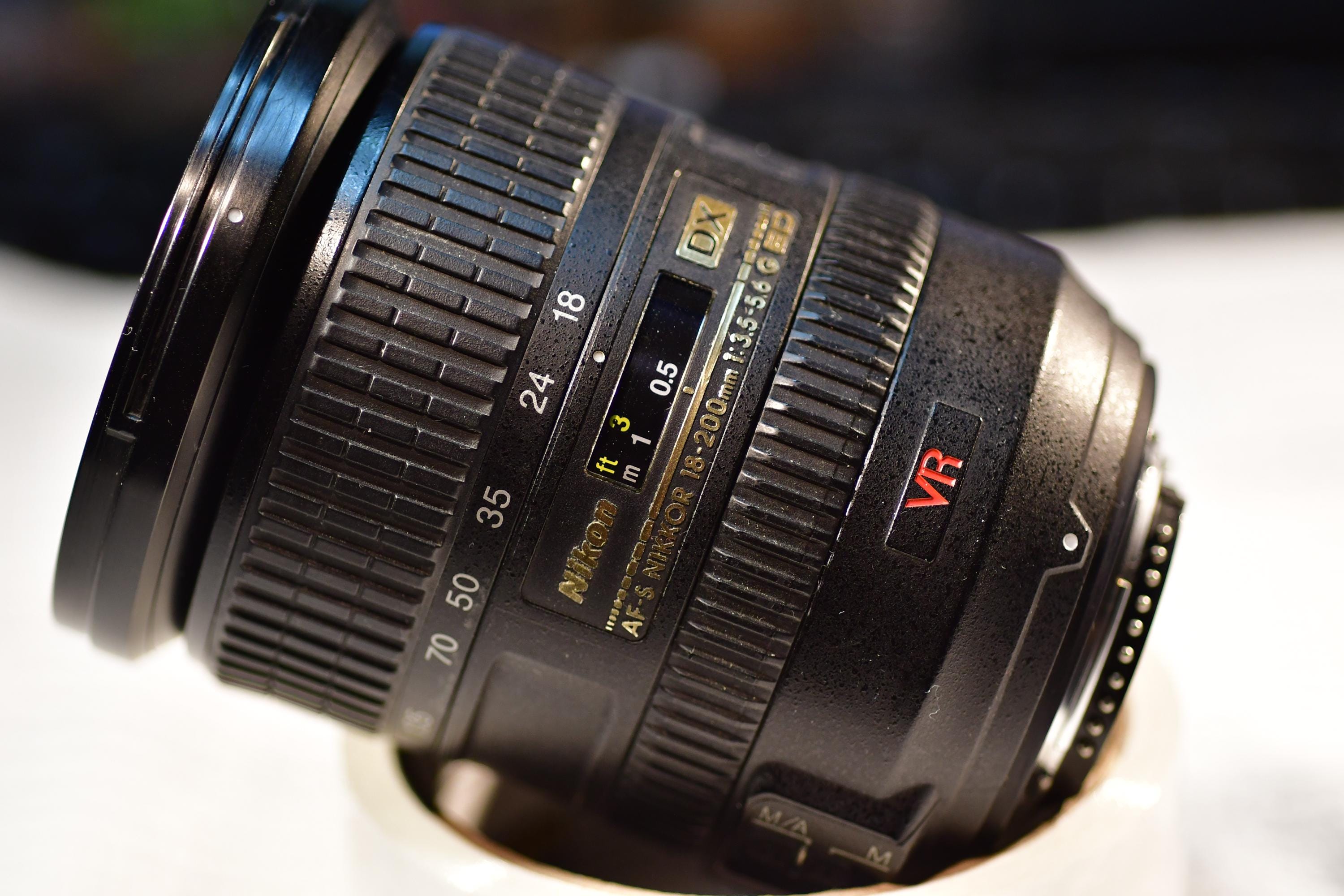 ニコン 18-200mm AF-S 手ブレ補正機能搭載、万能レンズ1本 - Etsy 日本