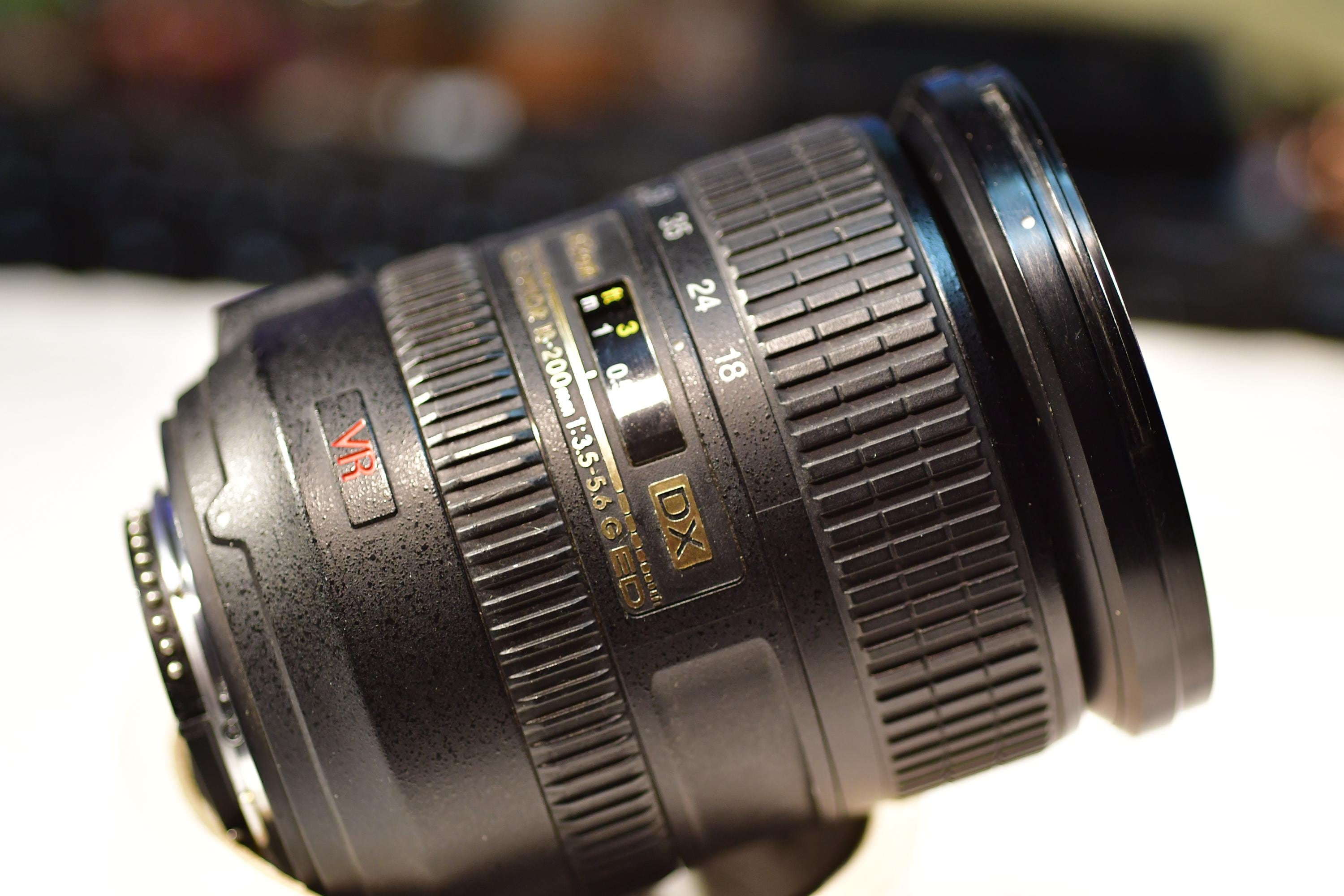 ニコン 18-200mm AF-S 手ブレ補正機能搭載、万能レンズ1本 - Etsy 日本