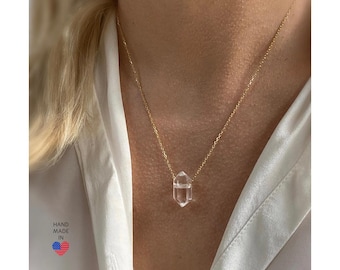 Clear Quartz 14kt Gold Filled Necklace, Delicate Clear Quartz Pendant, Crystal Jewelry, April Birthstone Necklace, Minimalist Jewelry