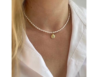 Freshwater Pearl Choker, 18kt Gold Seashell Charm Necklace, AAA Pearls, Minimalist Jewelry