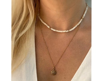Mother of Pearl Choker. Gold Filled Pearl Necklace. Layering Necklace. Pearl Jewelry. June Birthstone. Pearl Choker. Summer Necklace