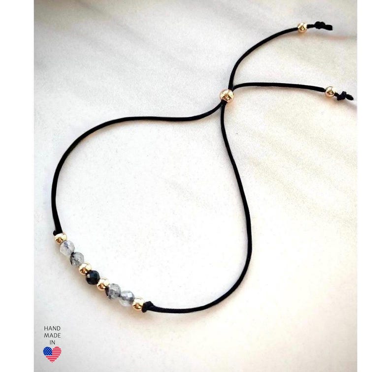 Pulsera de cordón de turmalina negra y piedra lunar, ajustable. imagen 1