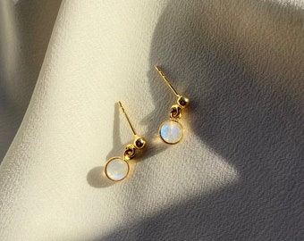 18kt Gold Plated Moonstone Earrings. Stud Earrings. Delicate Earrings. Crystal Earrings. June Birthstone. Christmas Gift for Her