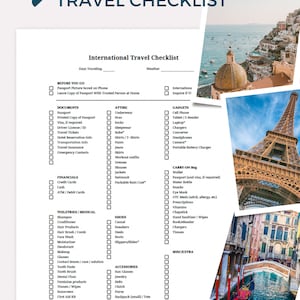 Può includere: Un elenco di controllo stampabile per viaggi internazionali con sezioni per documenti, abbigliamento, gadget, bagaglio a mano, articoli da toeletta/medicinali, scarpe, accessori e vari/extra. L'elenco di controllo include articoli come passaporto, visto, biancheria intima, calzini, laptop, caricabatterie, shampoo, balsamo, scarpe, occhiali da sole, gioielli e altro.