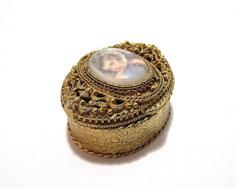 Vintage Embossed Gold Tone Florenza Cameo Jewelry Trinket Box