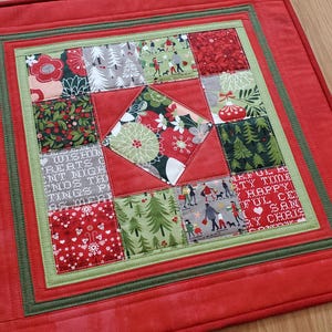 Quilted Christmas Patchwork Table Topper, 19.5&quot; Holiday Wall Hanging, Floral Christmas Table Runner, Handmade Winter Table Mat