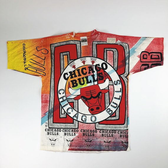 NWT VTG NBA Chicago Bulls All Over Print Magic Joh