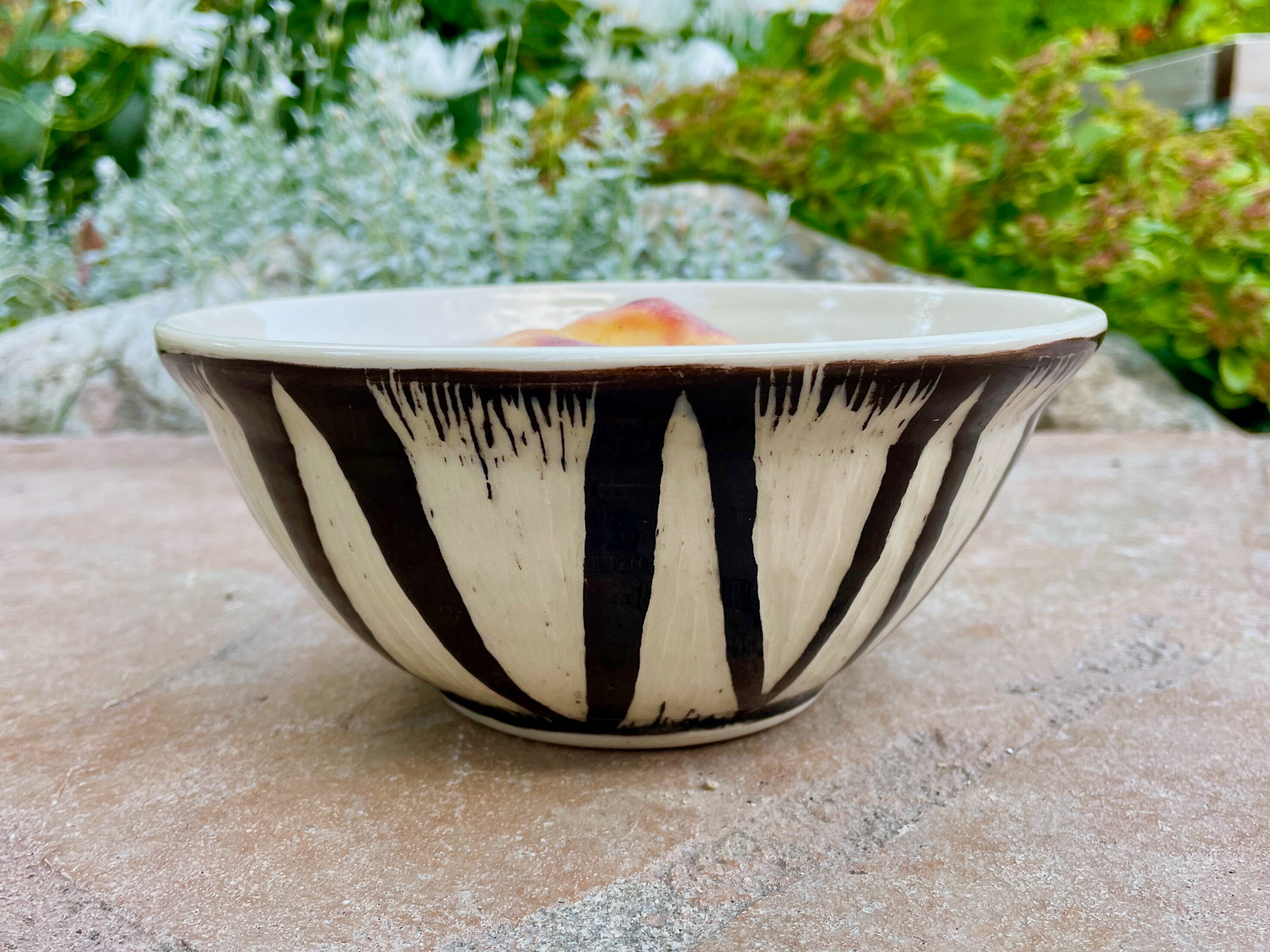 Qeeadeea Large Ceramic Ramen Bowl With Handle, Deep Onion Soup