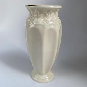 Elegant Lenox Bud Vase, Leaf Pattern With Gold Trim Vase, 5” Tall