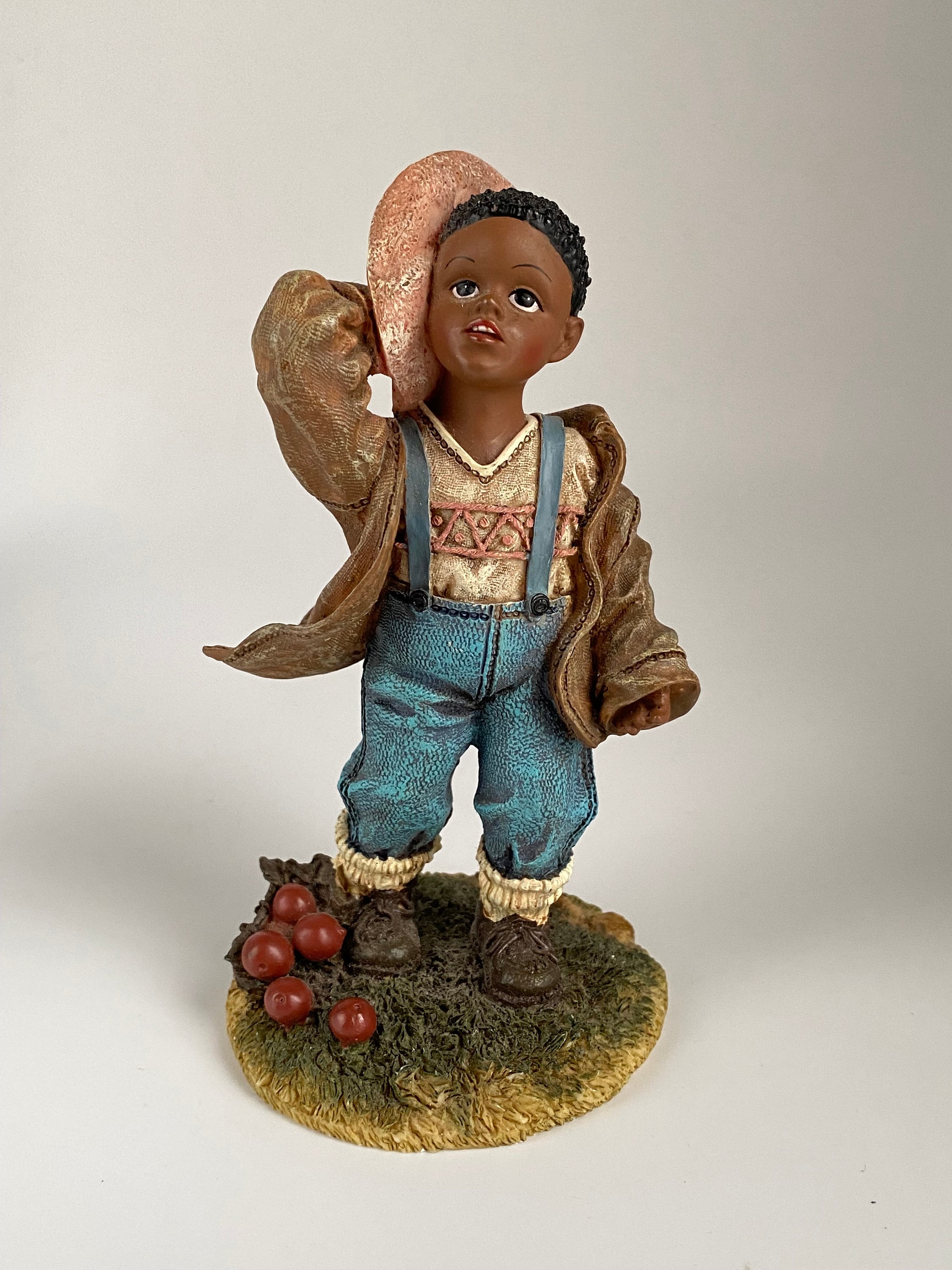 Pickin Apples Figurine by Home Interiors and Gifts, 1129701, 2001