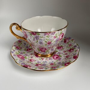 Royal Standard Fine Bone China Rose Pattern Tea Cup And Saucer Set From 1960’s, Made in England, Rare