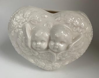 Angel Cherubs Bud Vase / Planter Home Decor, 3.75” Tall, Very Rare