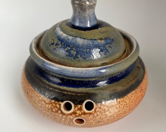 Hand Crafted Stoneware Signed Garlic Keeper With Lid, 4” Tall With Lid, Rare