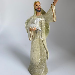 Hawthorne Village The Heavenly Blessings  Christmas Tree Nativity Collection Figurine “Pointing Shepherd”, 5.5”, Very Rare