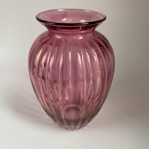 Beautiful Pilgrim Cranberry Glass Art Vase Home Decor, 5” Tall