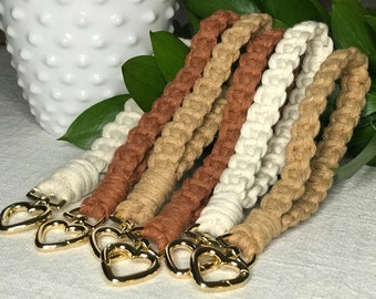 Bracelet en macramé | Porte-clés pendentif coeur | Porte-clés bohème | Cadeau de pendaison de crémaillère | Bracelet de portefeuille | Porte-clés bracelet en macramé | Cadeau de mariage