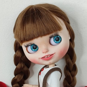 Custom Blythe mit Zöpfen, OOAK Blythe