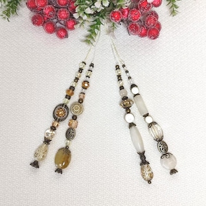 ブライス人形用ヴィンテージ引き紐、ベージュ色のビーズ、引き輪