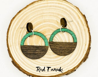 Wood circle earrings / wooden earrings / geometric earrings / green earrings