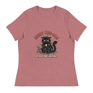 メリー・ヒスマス・キャット・リラックスTシャツ - 不機嫌なホリデー・レディースTシャツ