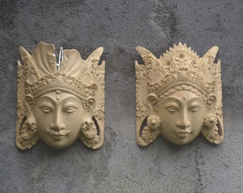 バリ島 東南アジア 木彫りの神 手彫りの木彫りのガルーダ像 彫刻