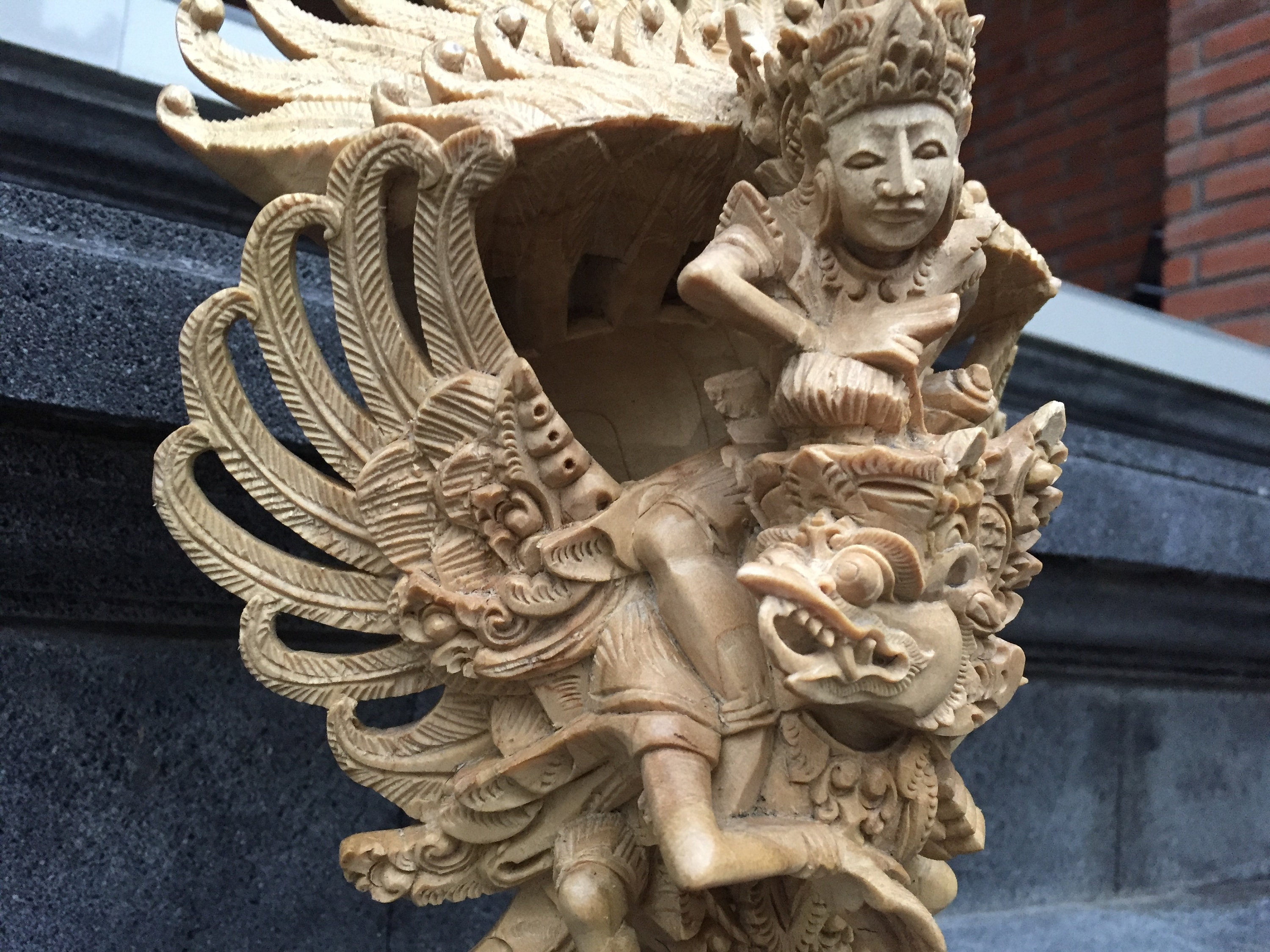 バリの手作り木製ガルーダ ウィスヌ像木彫り、彫刻、バリ島のアート